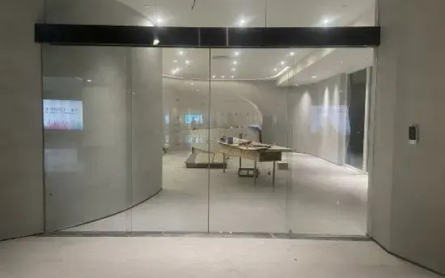 Ruixue Hostel (Shanghai Zhujing Zijin Plaza)
