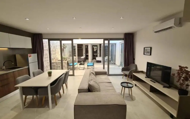 Sutivan Luxury Apartments