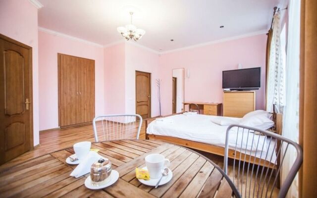 Biplan Guest House Aleksandria