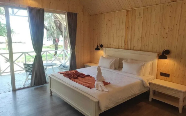 Praveg Beach Resort Lighthouse Daman
