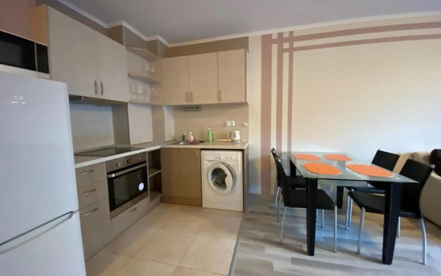 Private Cozy Apartment Admiral Plaza A1