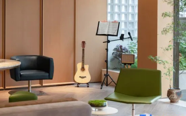 Presidential Mansion (Guangzhou Gangding Subway Station Taikoo Hui)