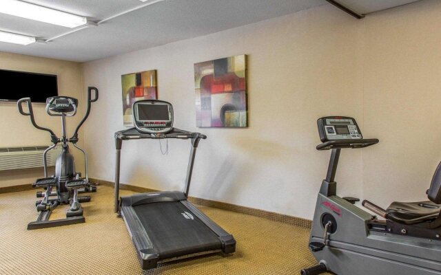 Rodeway Inn & Suites East Windsor