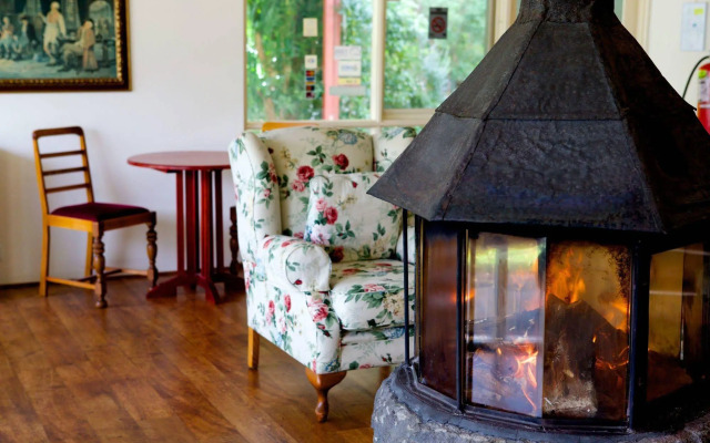 Sanctuary House Healesville Motel