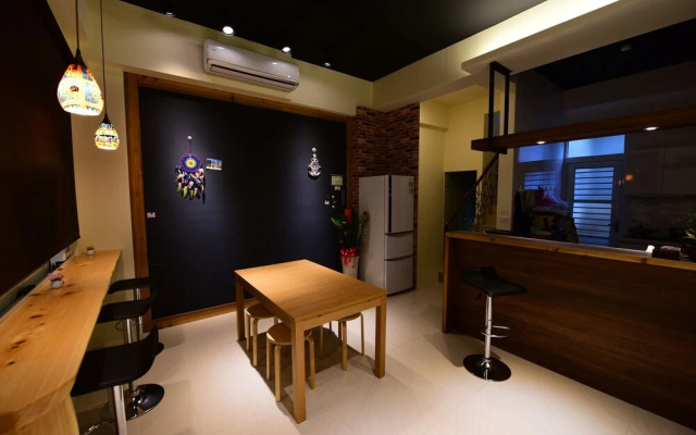 K2 Hostel