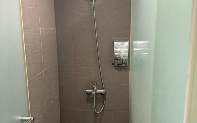 Zhongxiao Dunhua Homestay