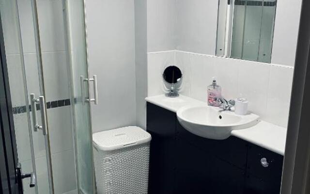 Cosy studio flat