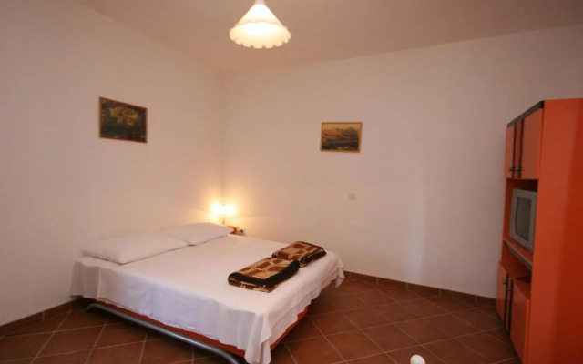 Apartment Mandre 523a