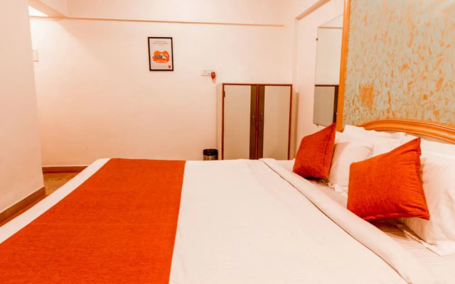 OYO Apartments Powai Lake View