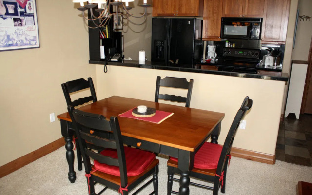 Highland Greens Lodge