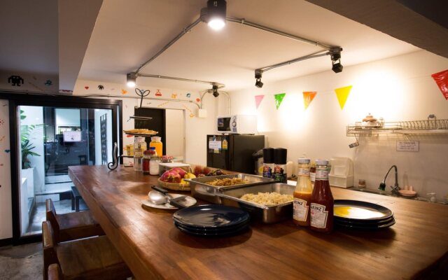 Puck Hostel : พัก โฮสเทล