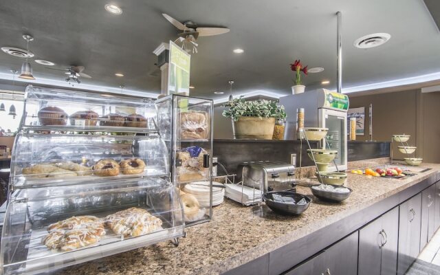 Quality Inn & Suites High Level