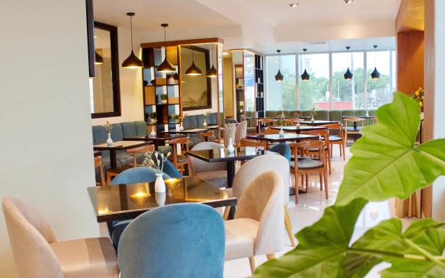 Habitat Hotel