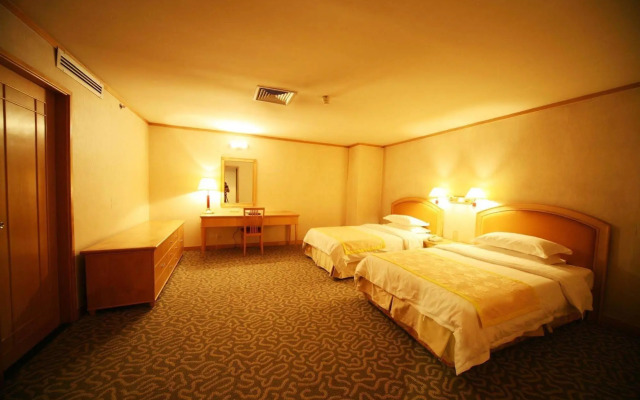 Century Plaza Qidu Hotel