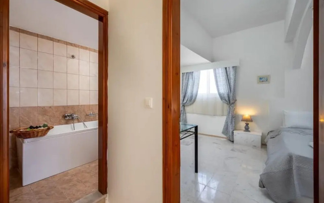 Stegna Sunrise Suite With Private Pool & sea View