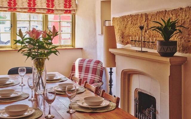 Coniston House