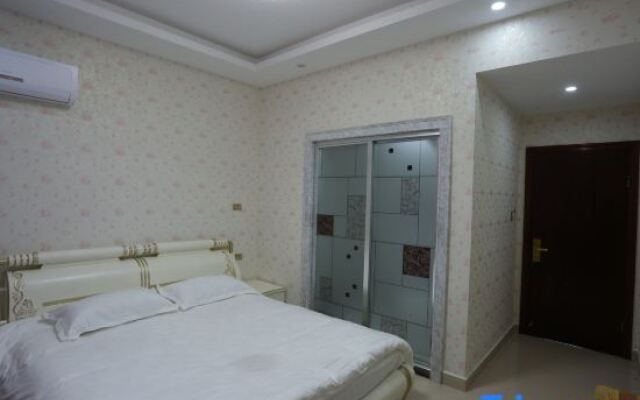 Xingfu Yayuan Guesthouse