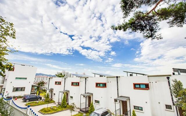 Tongyeong Marie Joa Pension