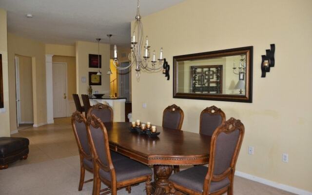 Universal Studio's Area Apt by CozyKey