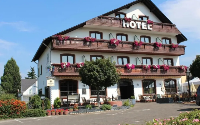hotelImage