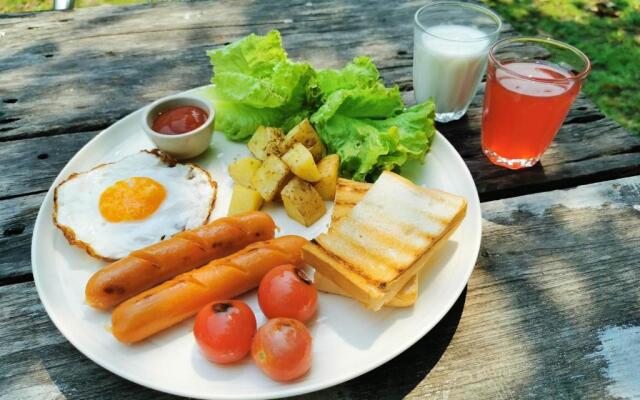 ATOM Poshtel - Hostel