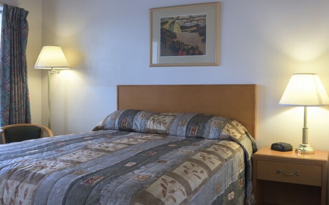 Sun Dek Motel