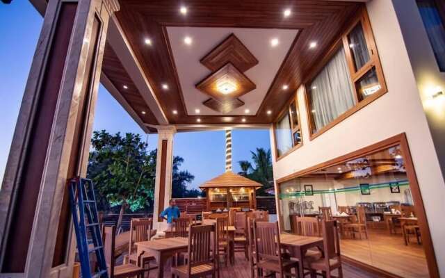 Ngapali Win Hotel
