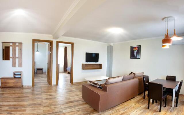 Hotel Mandarinebi
