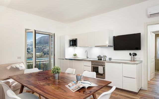 Sorrento Lux Suites - Blue