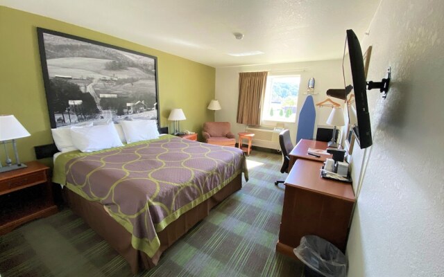 Super 8 Pittsburgh Monroeville