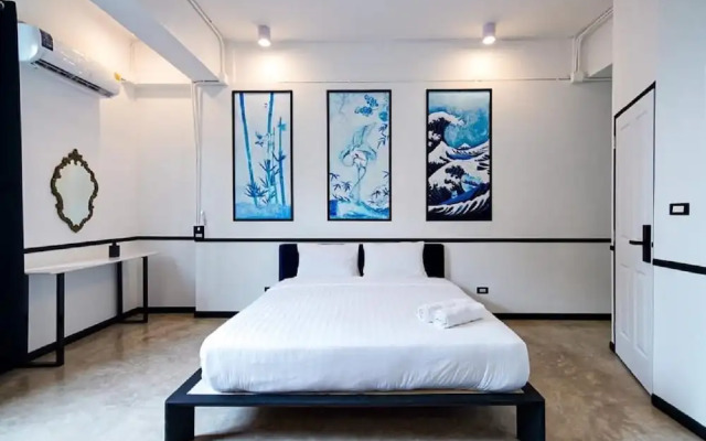 The Character Yaowarat