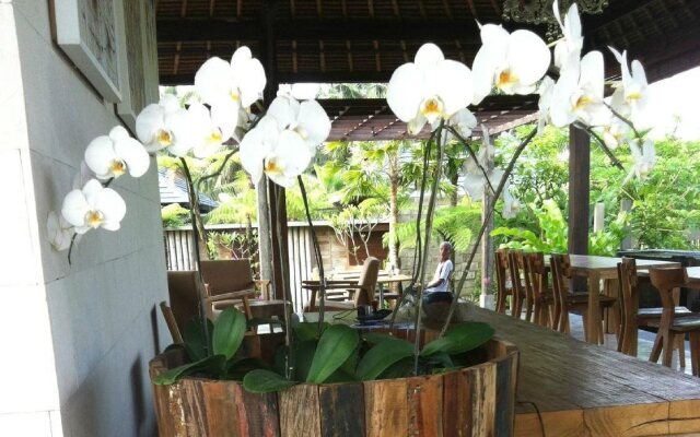 Villa Kayu Lama