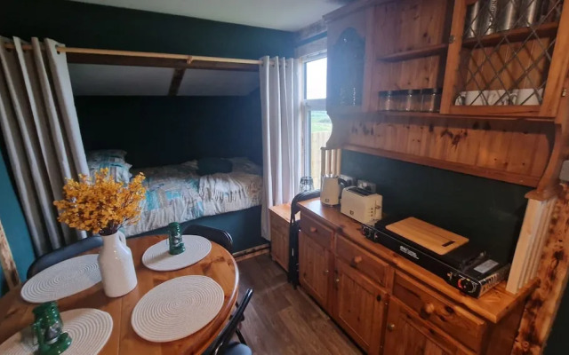 Sea View hut Sleeps 4/6