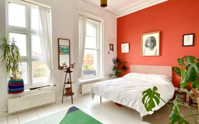 Sunny Seaside Jungle in Brighton and Hove