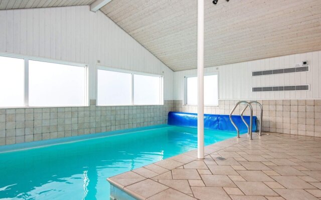 12 Person Holiday Home in Vinderup-by Traum