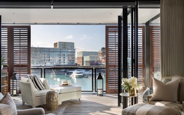 Point Residence Luxury Auckland Waterfront Accommodation