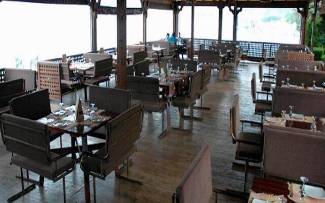Hotel 1 Maji