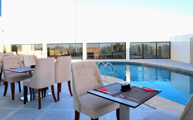 Five Seasons Hotel