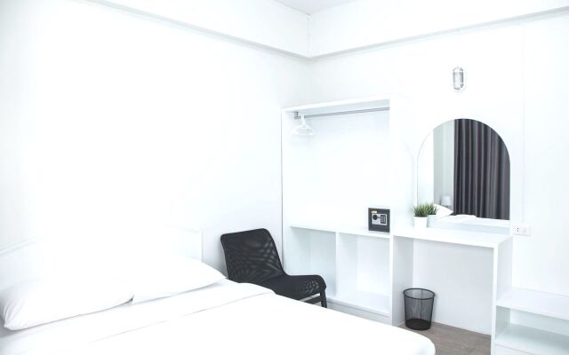 Crystal Hotel Huahin