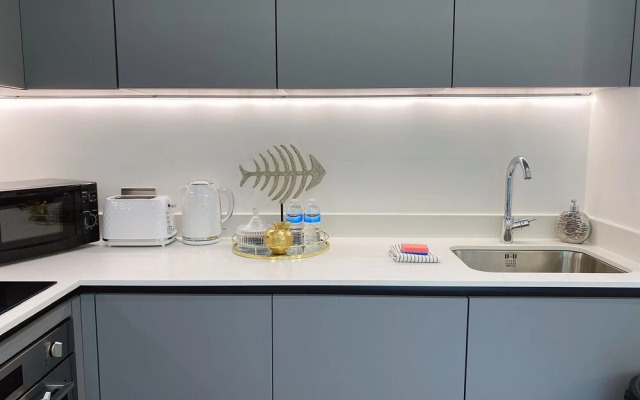 Newpointe Luxury Serviced Apartment at the Atrium