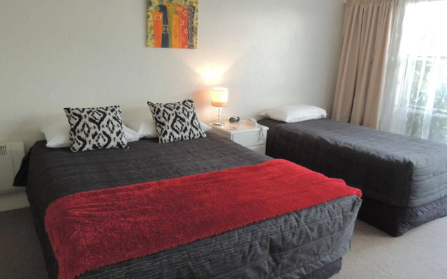 Bay of Islands Country Lodge Motel