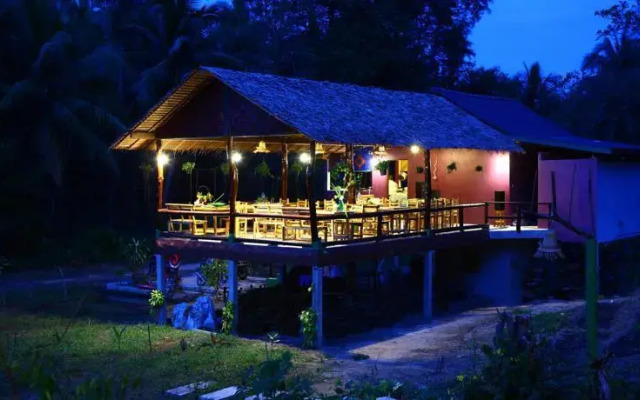 Thai Thana Resort