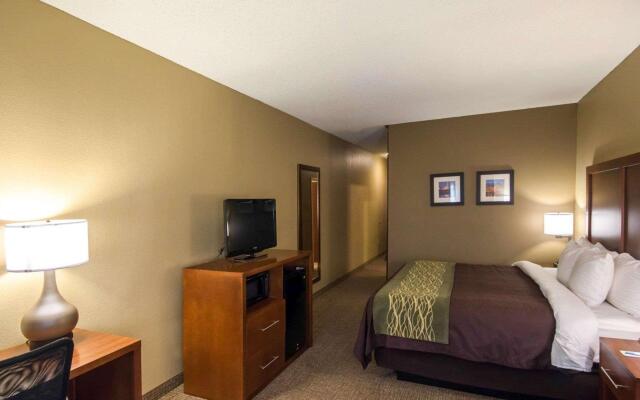 Comfort Inn & Suites