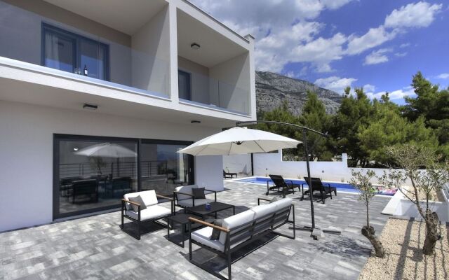 Villa Navis