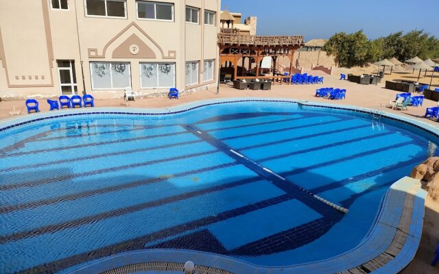 Alhayat Ain El Sokhna