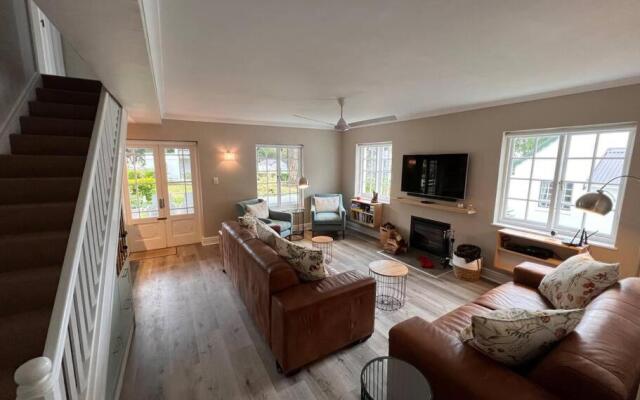 Stunning 3BR home in the heart of Belvidere