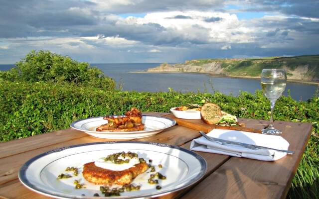 The Cliffemount Hotel