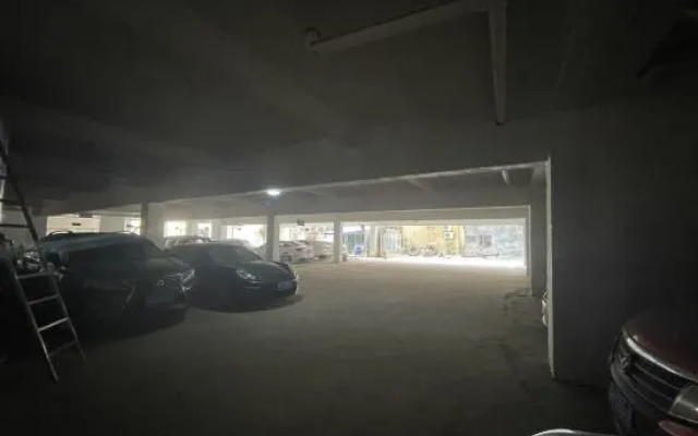 Jiajia Business Apartment