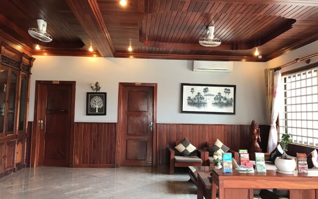 Pillar Hotel