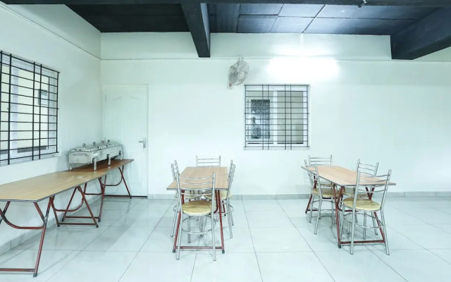 Treebo Cmks Habitat Center, Cochin